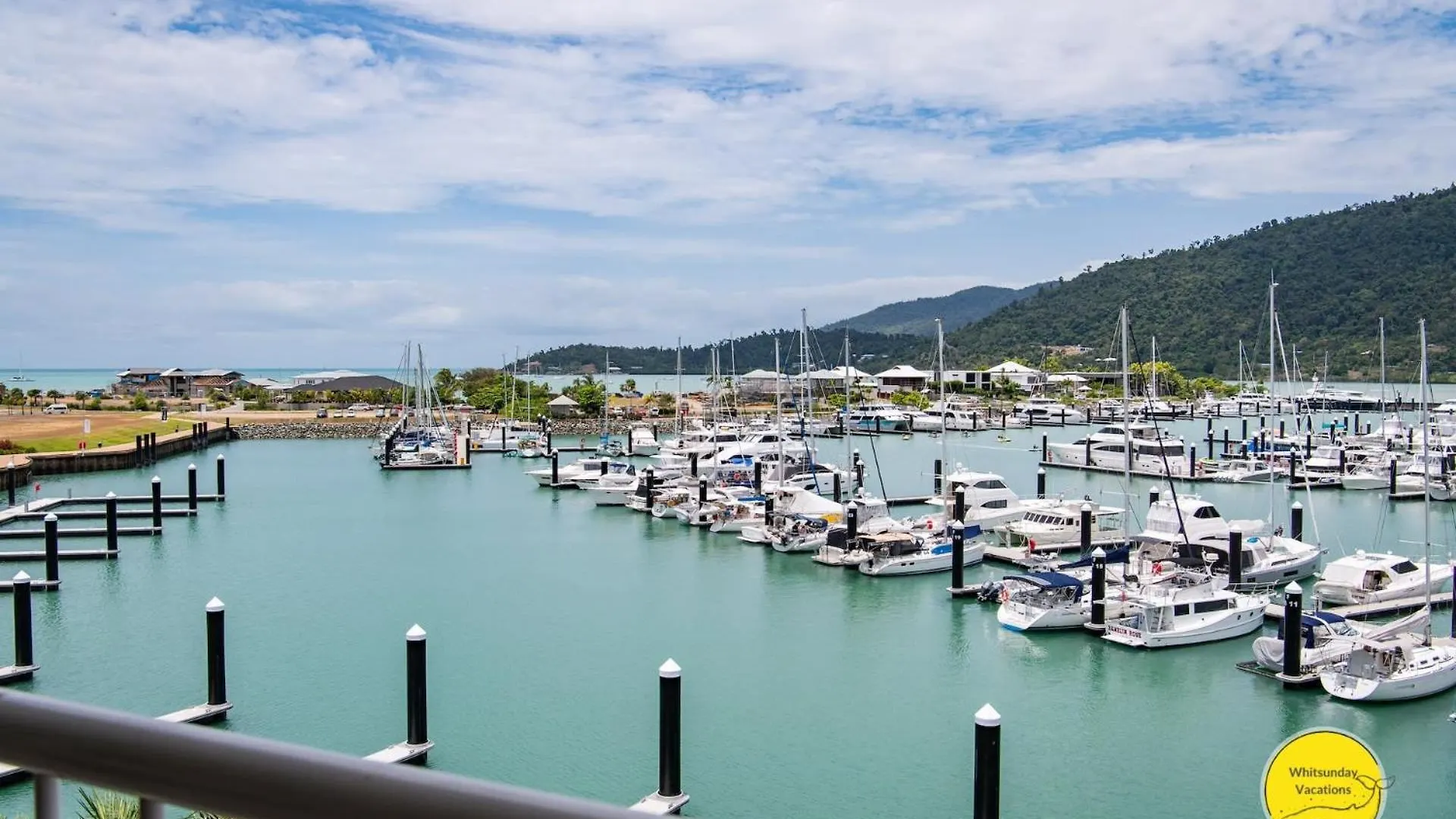Penthouse Living At The Port Of Airlie Apartment Airlie Beach Australia